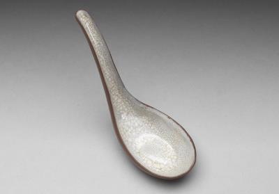 图片[2]-Purple-granule spoon with painted plum-flower decoration, Qing dynasty, 18th–19th century-China Archive